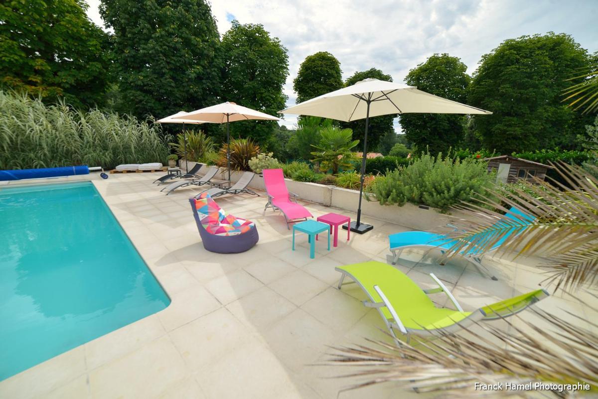 Le Clos Des Oiseaux Saintes Exterior foto